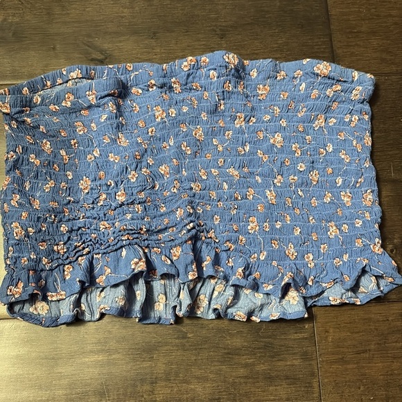 4/$20 Floral American Eagle tube top (size xl) blue and pink, elastic, stretchy - Picture 4 of 6